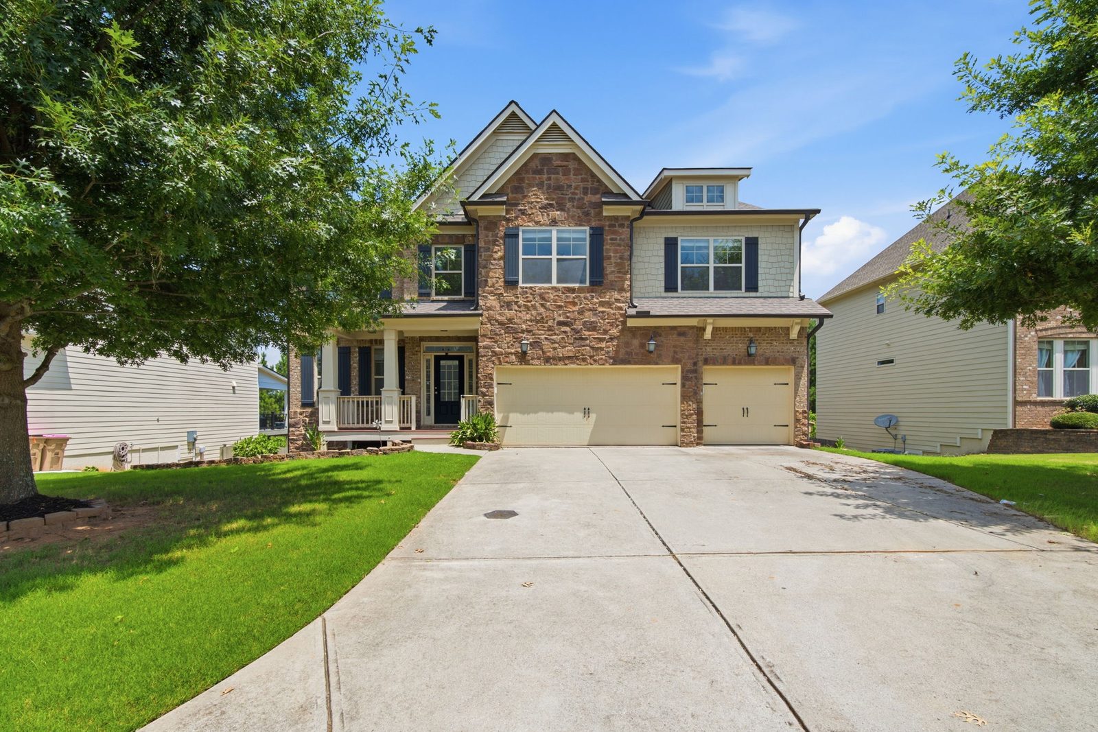 4235 Isabelline Bluff, Cumming GA